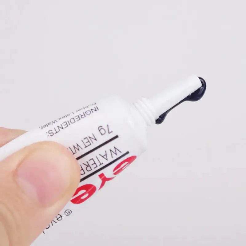 Long-Lasting Quick Dry Eyelash Glue